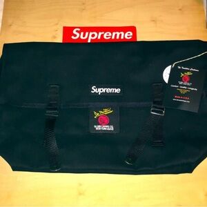 Supreme Classic Black Messenger Bag